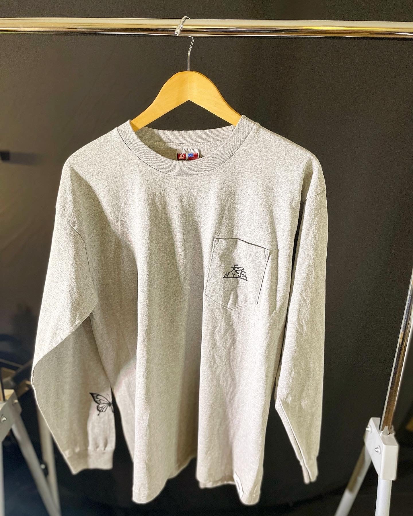 Pocket Logo Long-Sleeve