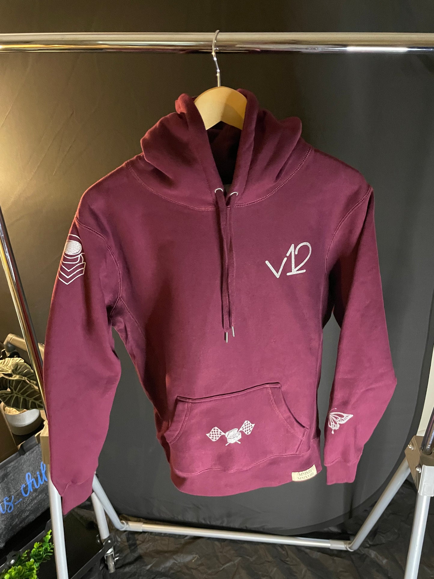 “v12” Hoodie